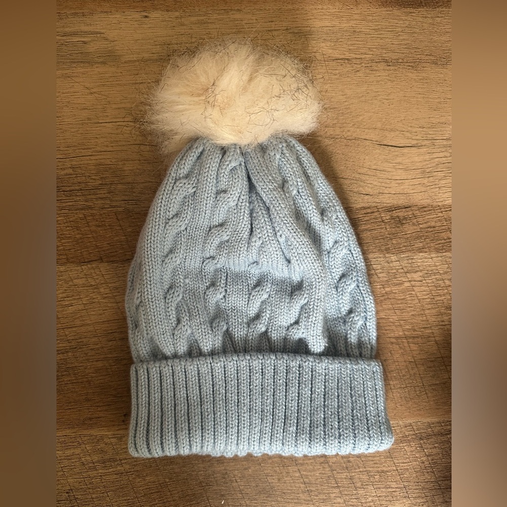 Brandy Melville Beanie with pompom